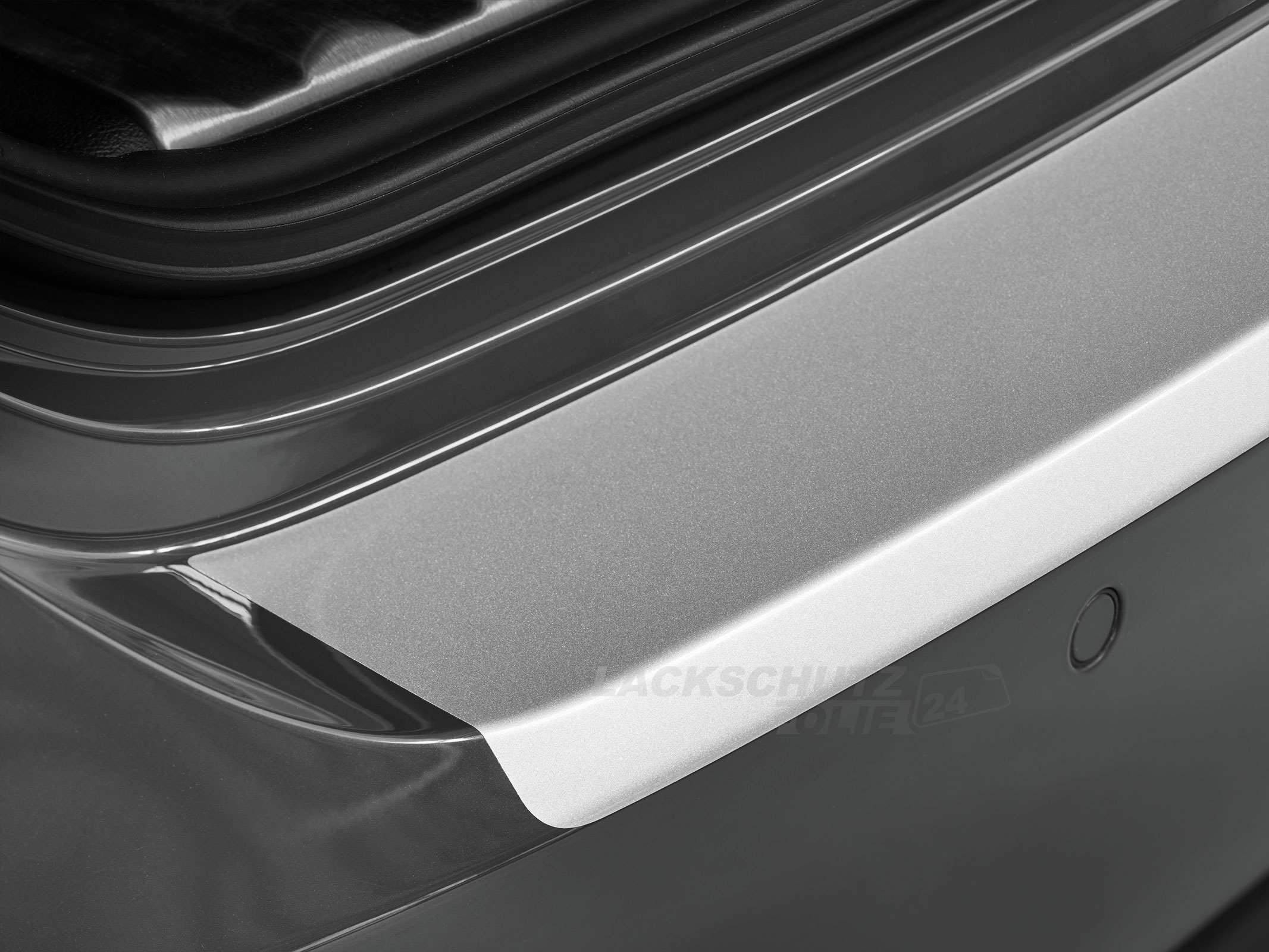 Ladekantenschutzfolie - Silber Glatt Hochglänzend für Mercedes-Benz B-Klasse Typ W246, BJ 11/2011-01/2019